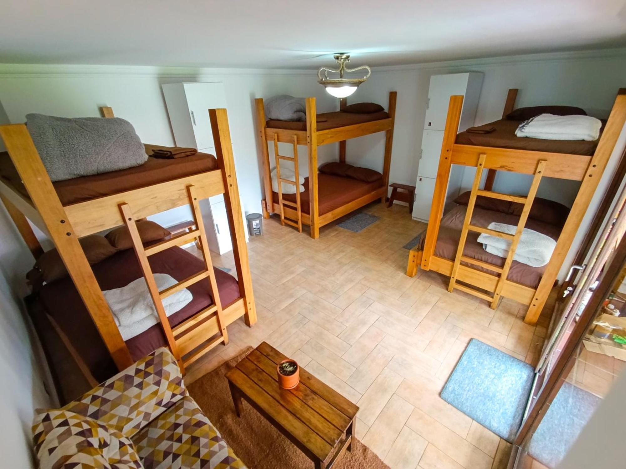 Hostal Mochiliers Bed And Breakfast Cuenca Exterior foto