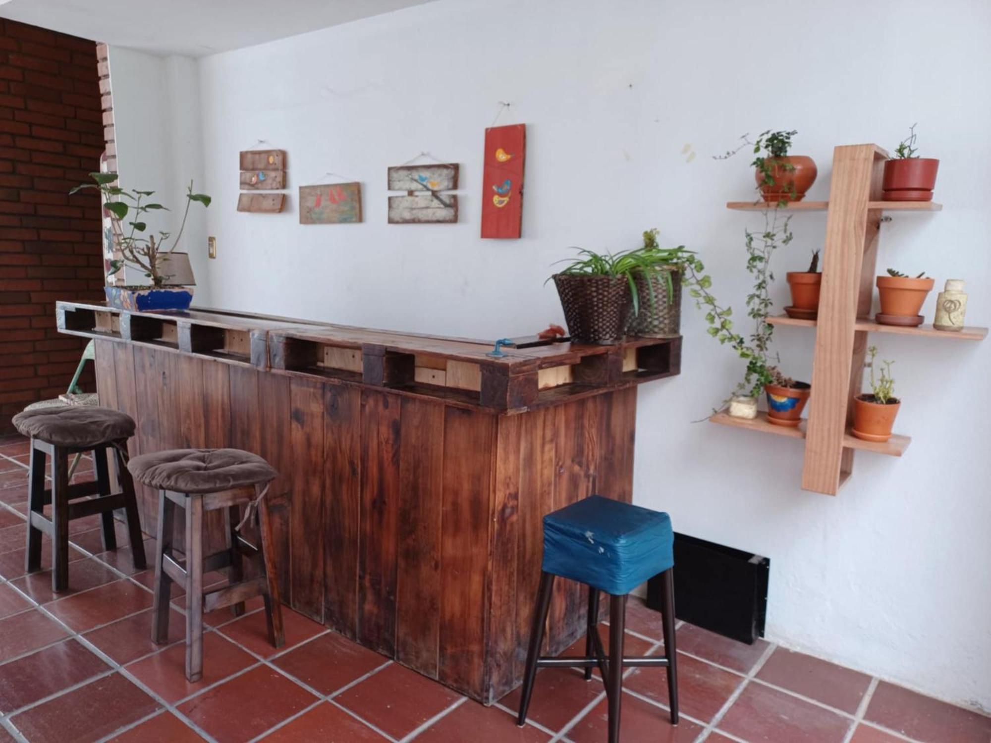 Hostal Mochiliers Bed And Breakfast Cuenca Exterior foto