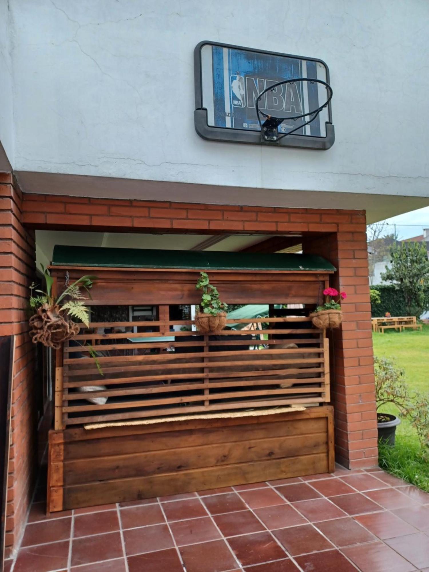 Hostal Mochiliers Bed And Breakfast Cuenca Exterior foto