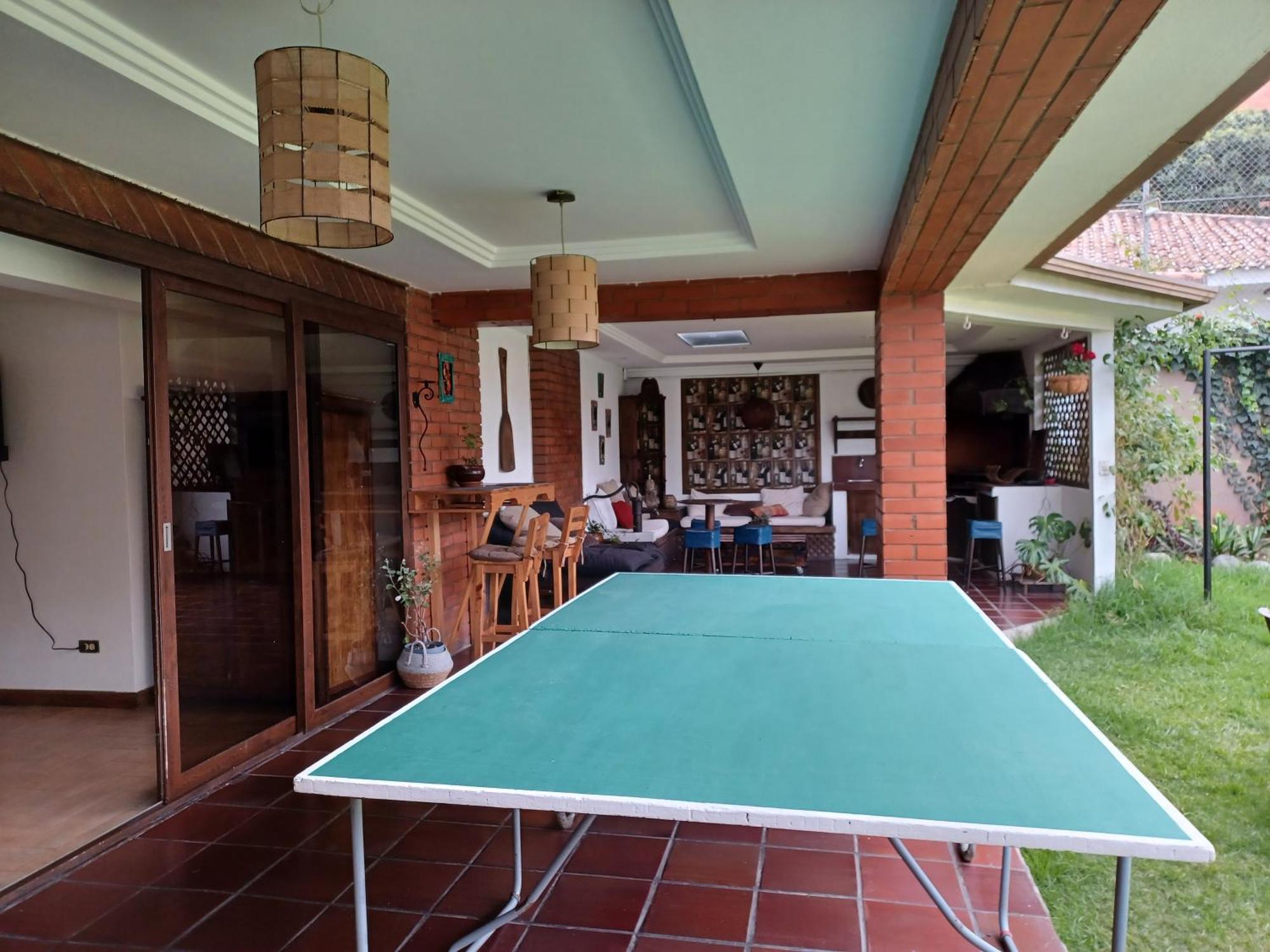 Hostal Mochiliers Bed And Breakfast Cuenca Exterior foto