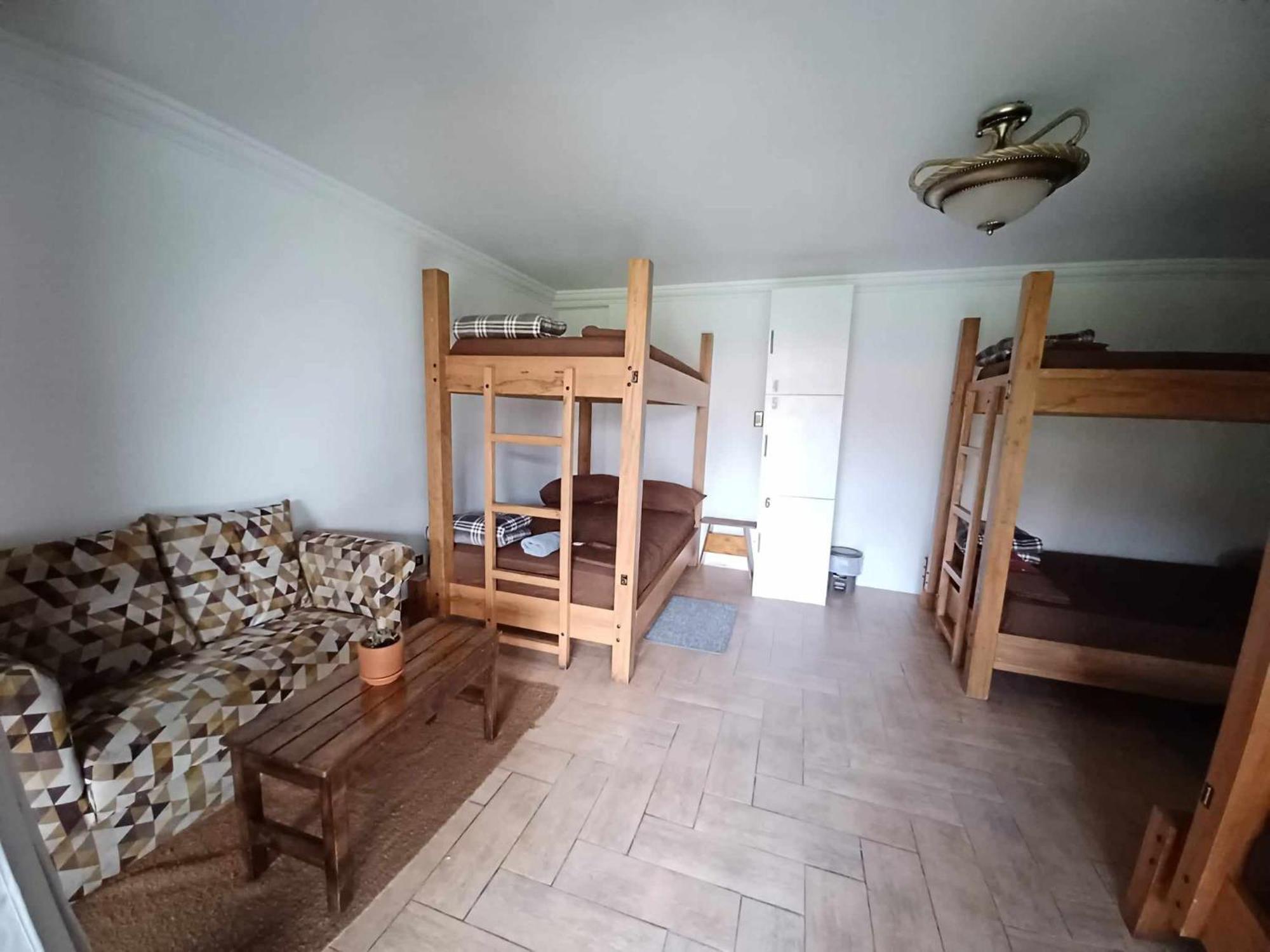 Hostal Mochiliers Bed And Breakfast Cuenca Exterior foto